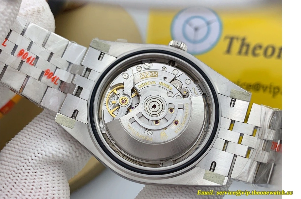 Green SS Starbucks 41mm 126610LV Clean Bezel SS SH3235 Submariner 0429